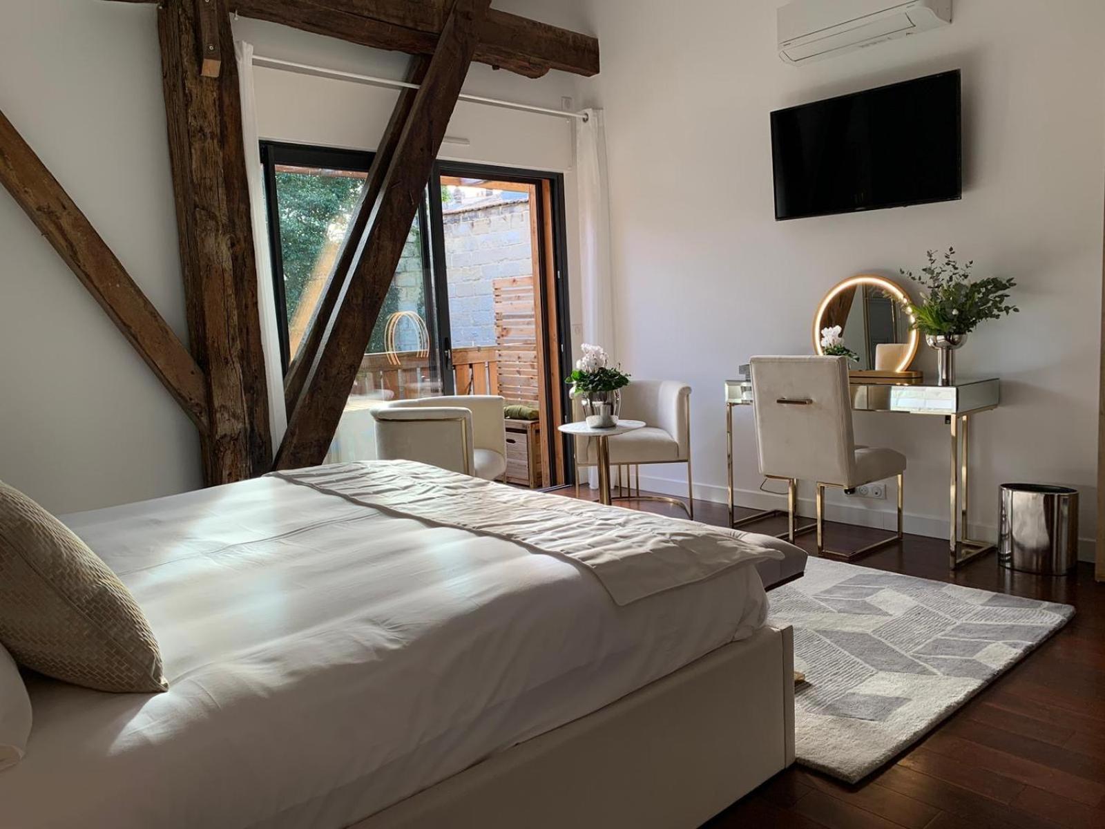 La D'ambroise Bed & Breakfast *